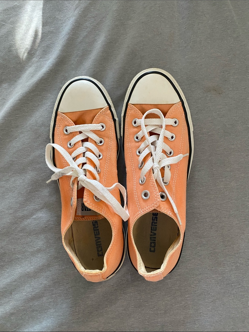 Converse Low Top Sneakers in Peach-Orange